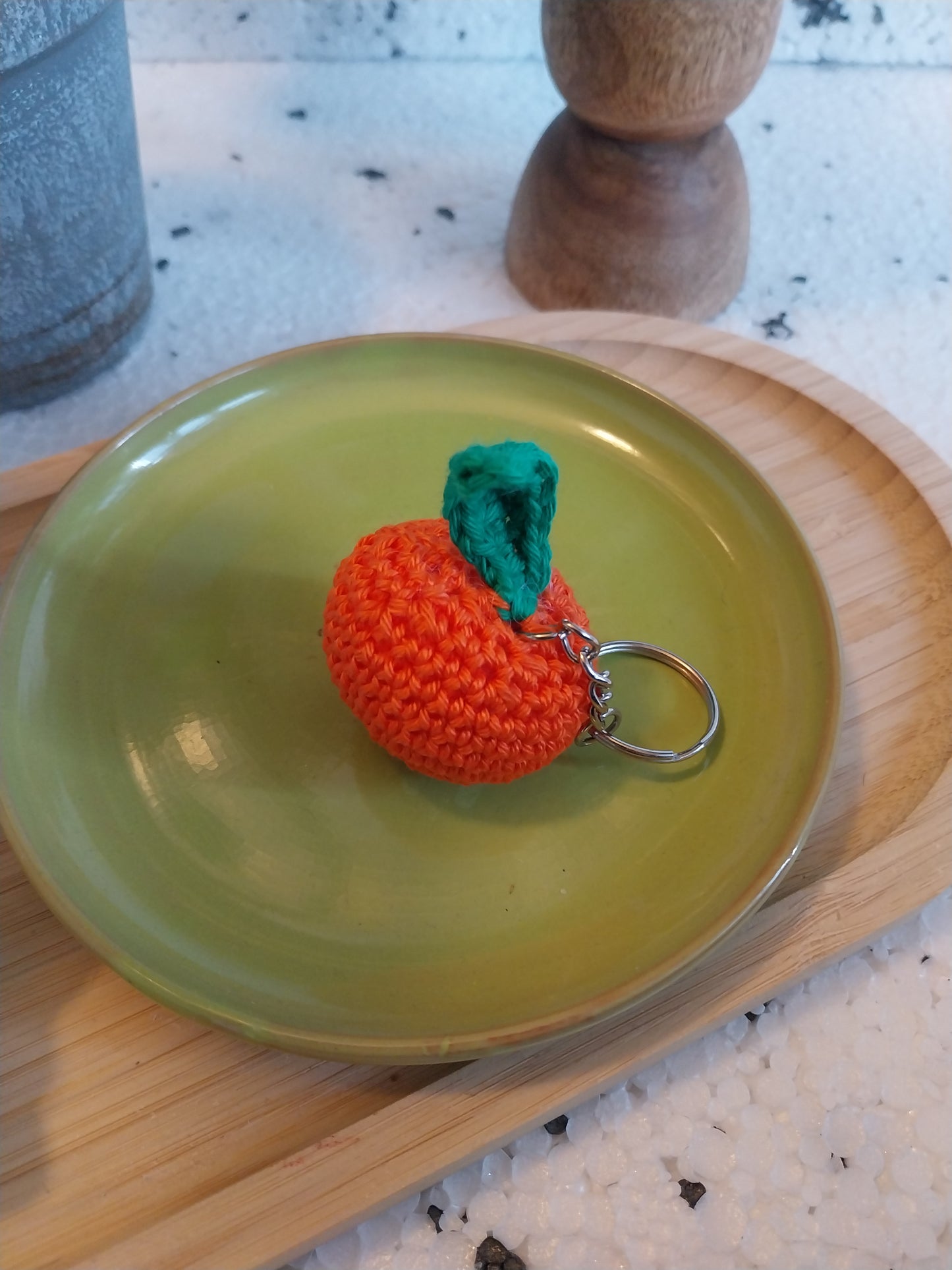 Porte-clés mandarine enchantée - création féerique au crochet