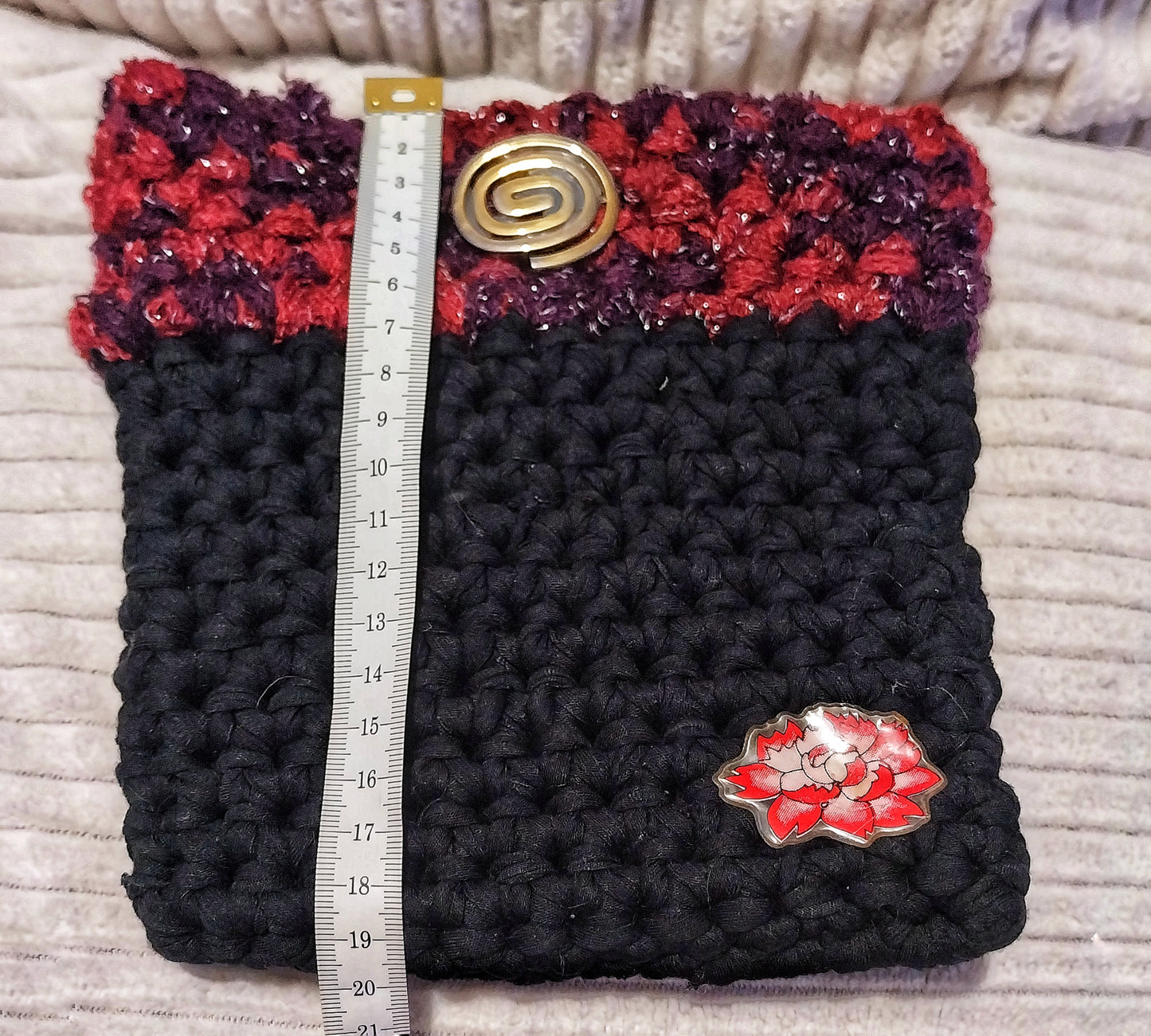 Housse de livre et liseuse fantasy "éclat d'encre et de braise" - crochet fait main