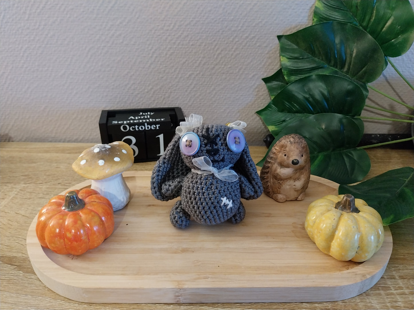 Lapin d'halloween au crochet - création artisanale